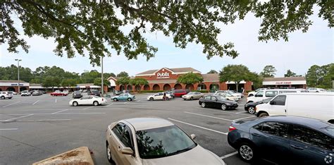Publix thomasville ga - A southern favorite for groceries, Publix Super Market at Park Place is conveniently located in Thomasville, GA. Open 7 days a week, we offer in-store …